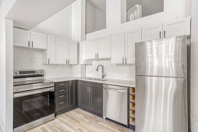 Foto del edificio - 720 16th St St