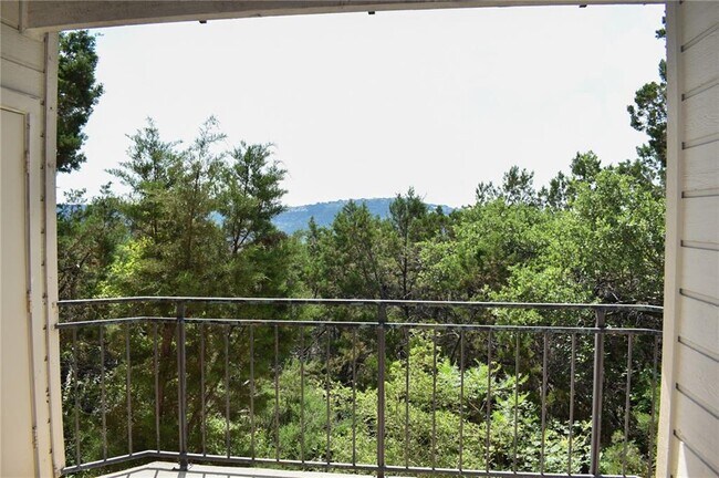 Building Photo - 6000-22 Shepherd Mountain Cove