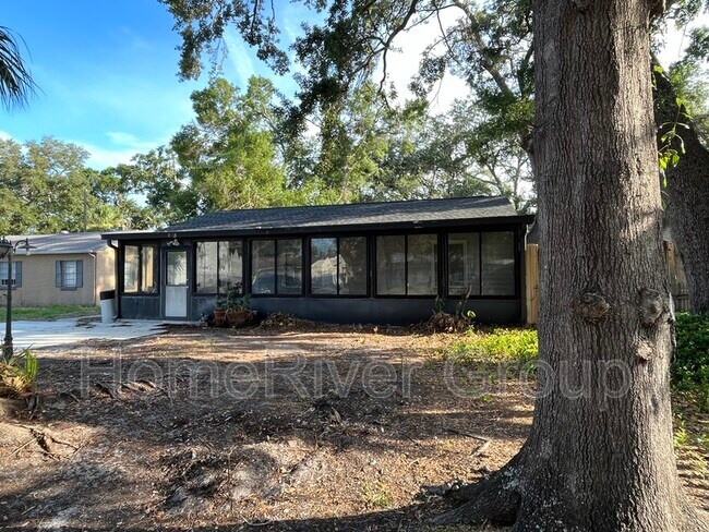 Foto del edificio - 4715 W Knights Ave