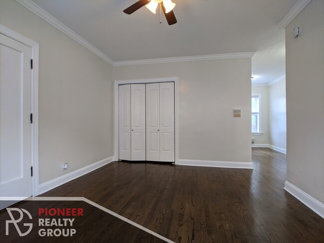 Foto del edificio - 3814 N Greenview Ave