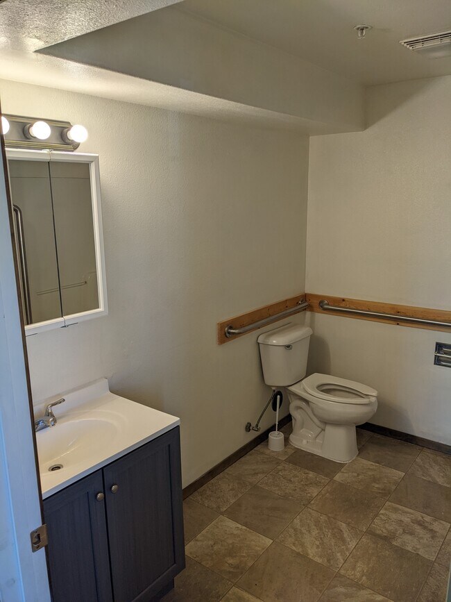 1114 Roth Ln Unit 1, Belle Fourche, SD 57717 Apartments 1114 Roth Ln Belle Fourche, SD