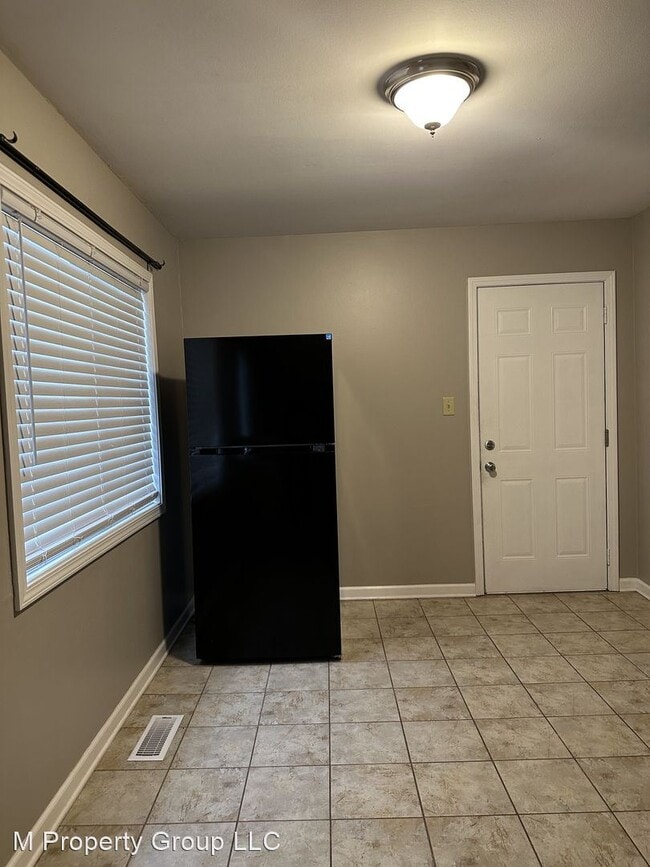 Building Photo - 3 br, 1 bath House - 309 Tallman Ave
