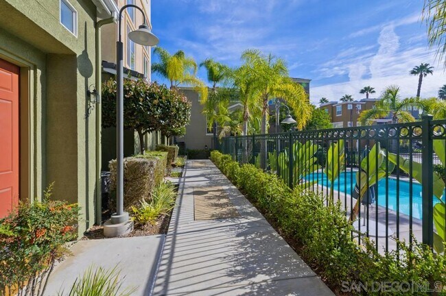 Foto del edificio - 4873 Haight Terrace