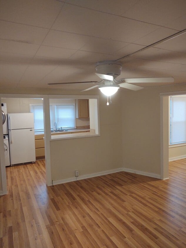 2 Bedroom 1 Bath Basement Apartment in Historic Downtown Sylva $1300 a month with year-long lease. - 2 Bedroom 1 Bath Basement Apartment in Historic Downtown Sylva $1300 a month with year-long lease.