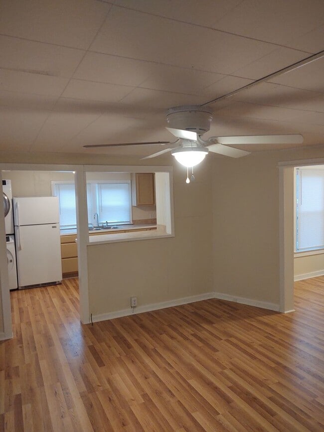 2 Bedroom 1 Bath Basement Apartment in Historic Downtown Sylva $1300 a month with year-long lease. - 2 Bedroom 1 Bath Basement Apartment in Historic Downtown Sylva $1300 a month with year-long lease.