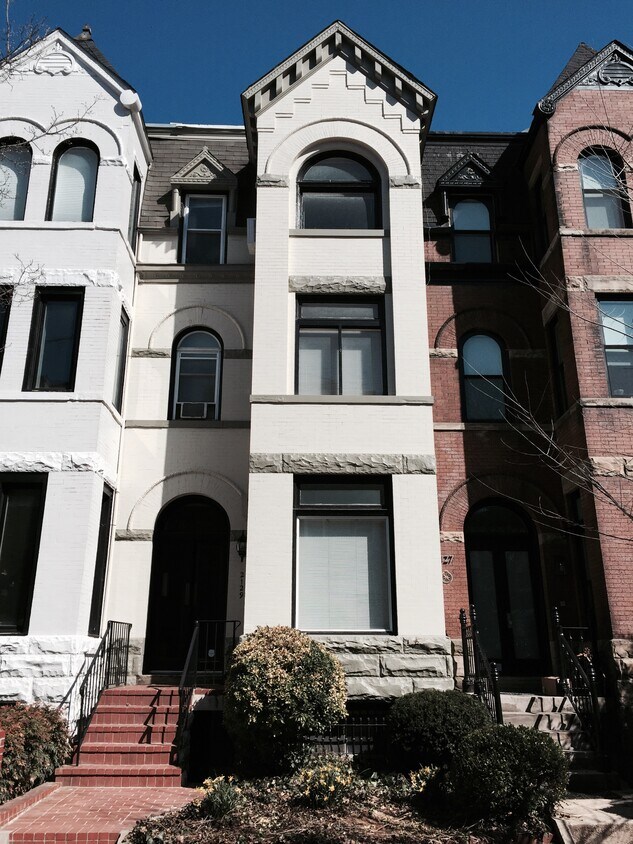 Foto principal - 2129 N St NW