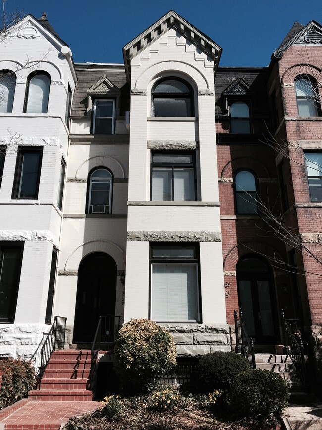 Building Photo - 2129 N St NW