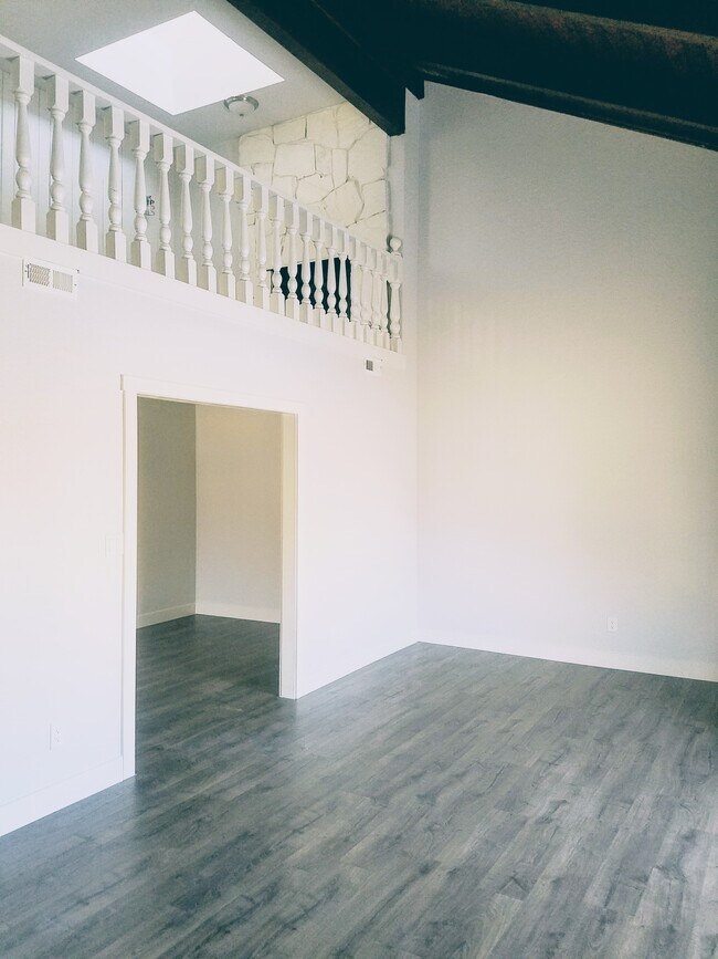 Foto del edificio - 1065 W 650 N