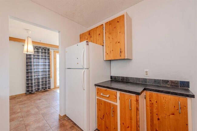 Photo du bâtiment - 3036 Dover Cres SE