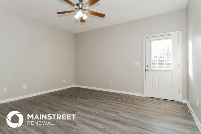 Foto del edificio - 8132 Hilsdale Rd