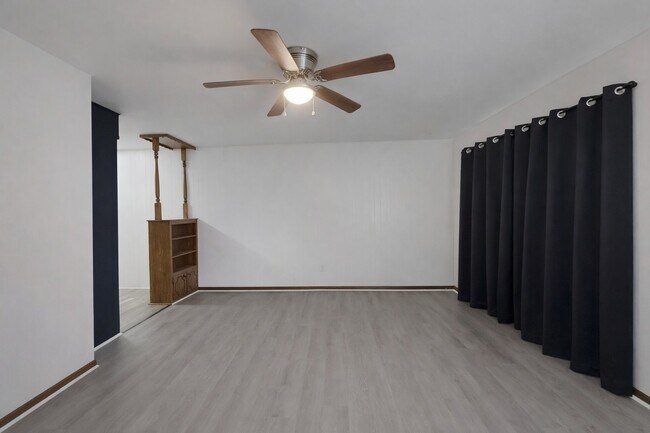 Building Photo - 7112 NW 45th St