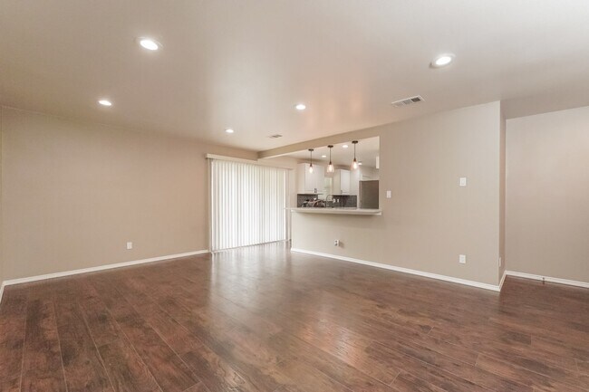 Building Photo - 3317 P