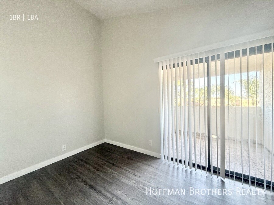 Building Photo - 753 Cerritos Ave