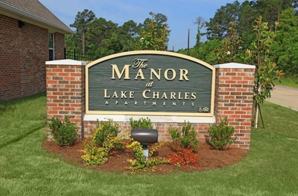 Building Photo - The Manor at Lake Charles