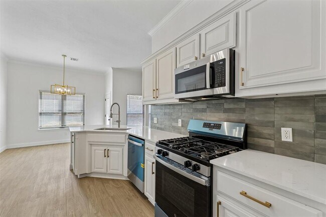Building Photo - 2708 NW 168th St