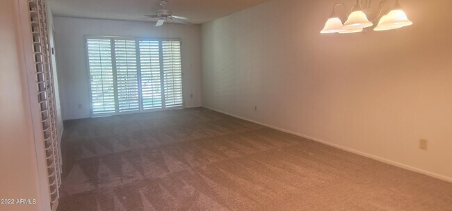 Foto del edificio - 13624 N Saguaro Blvd