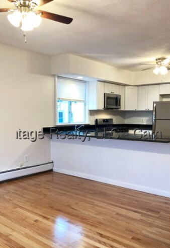 Building Photo - 73 5th St