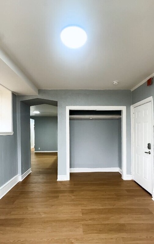 Building Photo - 6100 Nassau Rd