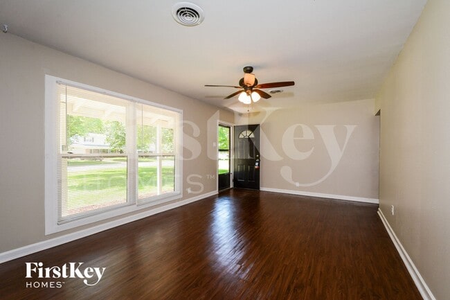 Foto del edificio - 12465 Larkwood Dr
