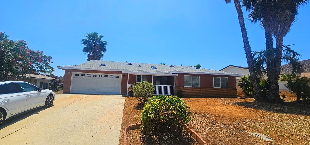 Primary Photo - Single Story Senior Home - Newly Remodeled...