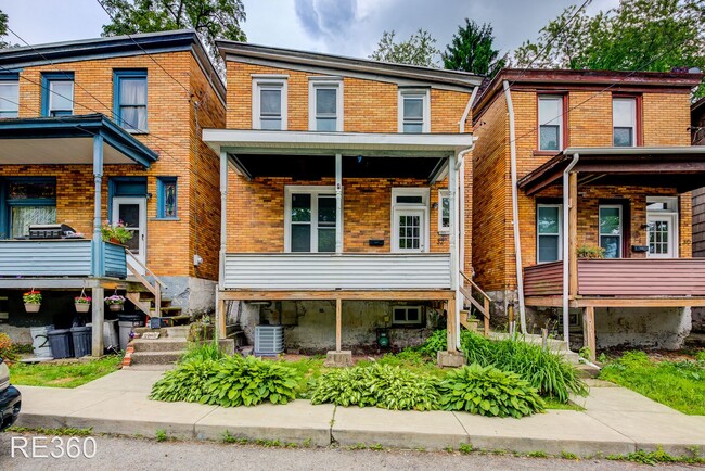 Foto del edificio - 2 br, 1 bath House - 32 Penelope Mt Washin...