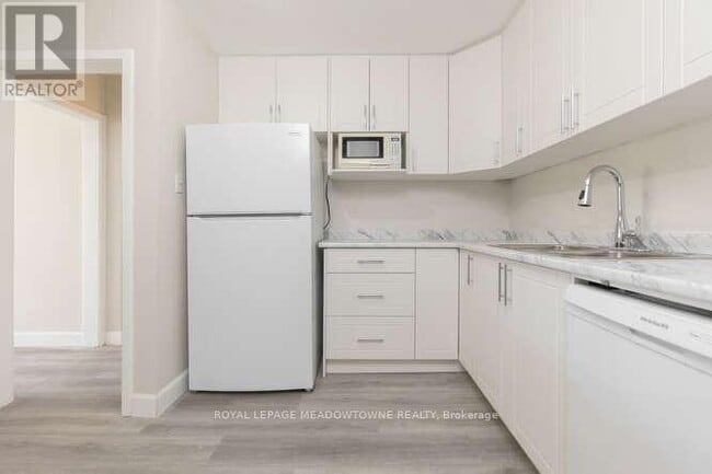 Photo du bâtiment - 84 Mill St