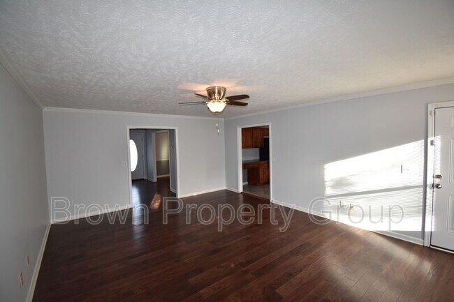 Building Photo - 7309 Beaver Run Dr