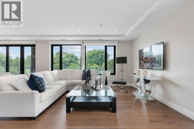 Photo du bâtiment - 14400 TECUMSEH Rd