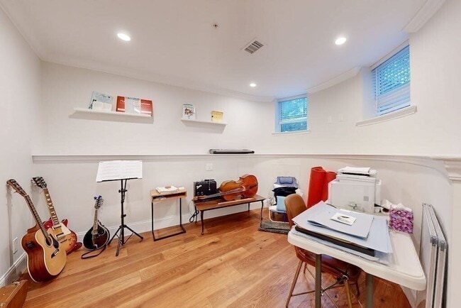 Building Photo - 53 Addington Rd