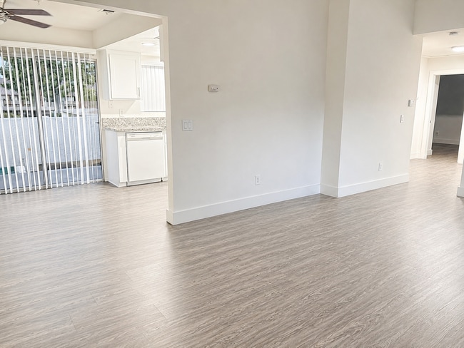 Photo - 174 S. Van Buren St. Apartment