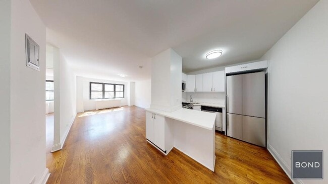 Foto del edificio - 145 E 16th St