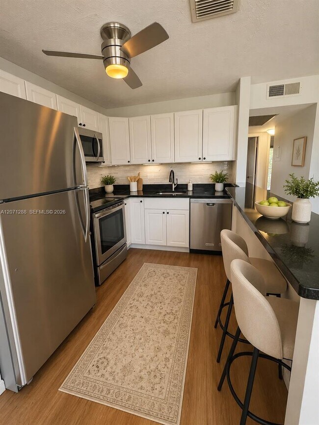 Foto del edificio - 13450 SW 3rd St