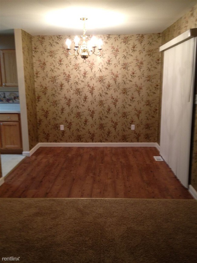 Building Photo - 3 br, 2.5 bath Townhome - 216 Silver Leaf Rdg