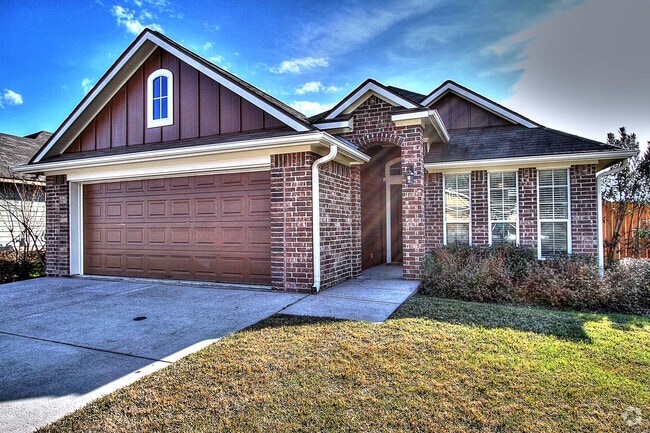 Building Photo - 112 Brookside Dr