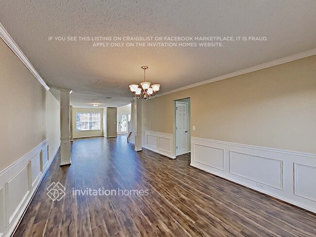 Building Photo - 1457 St George Pl