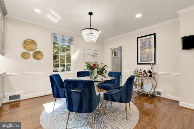 Building Photo - 9701 Connecticut Ave