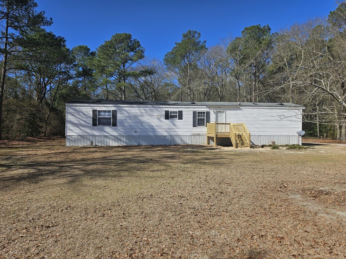 Primary Photo - 132 Chester White Dr