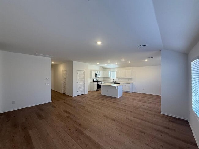 Foto del edificio - 1177 Sunflower Ln