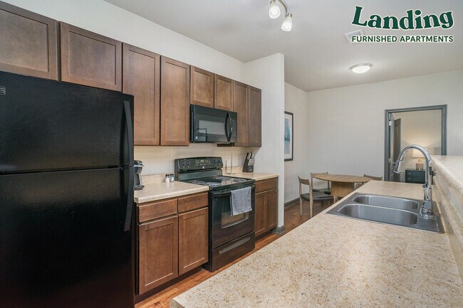 Building Photo - 4002 Raynor Pkwy