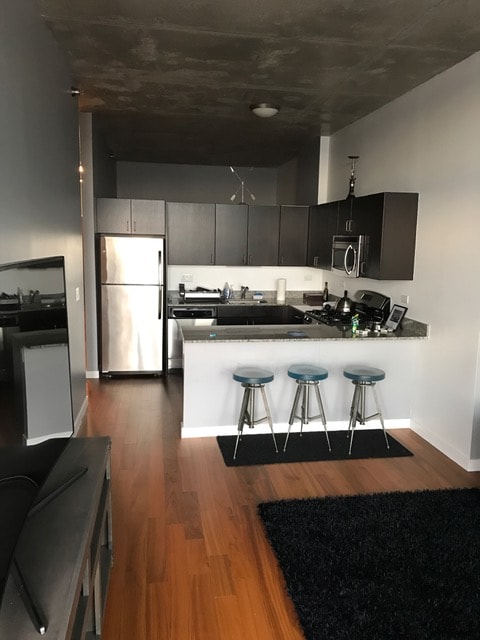 Photo - 235 W Van Buren St (Chicago, IL)