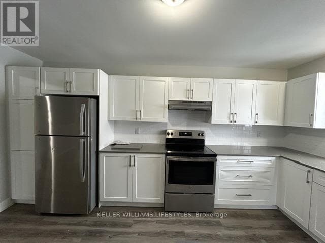 Building Photo - 83 Marlborough Ave