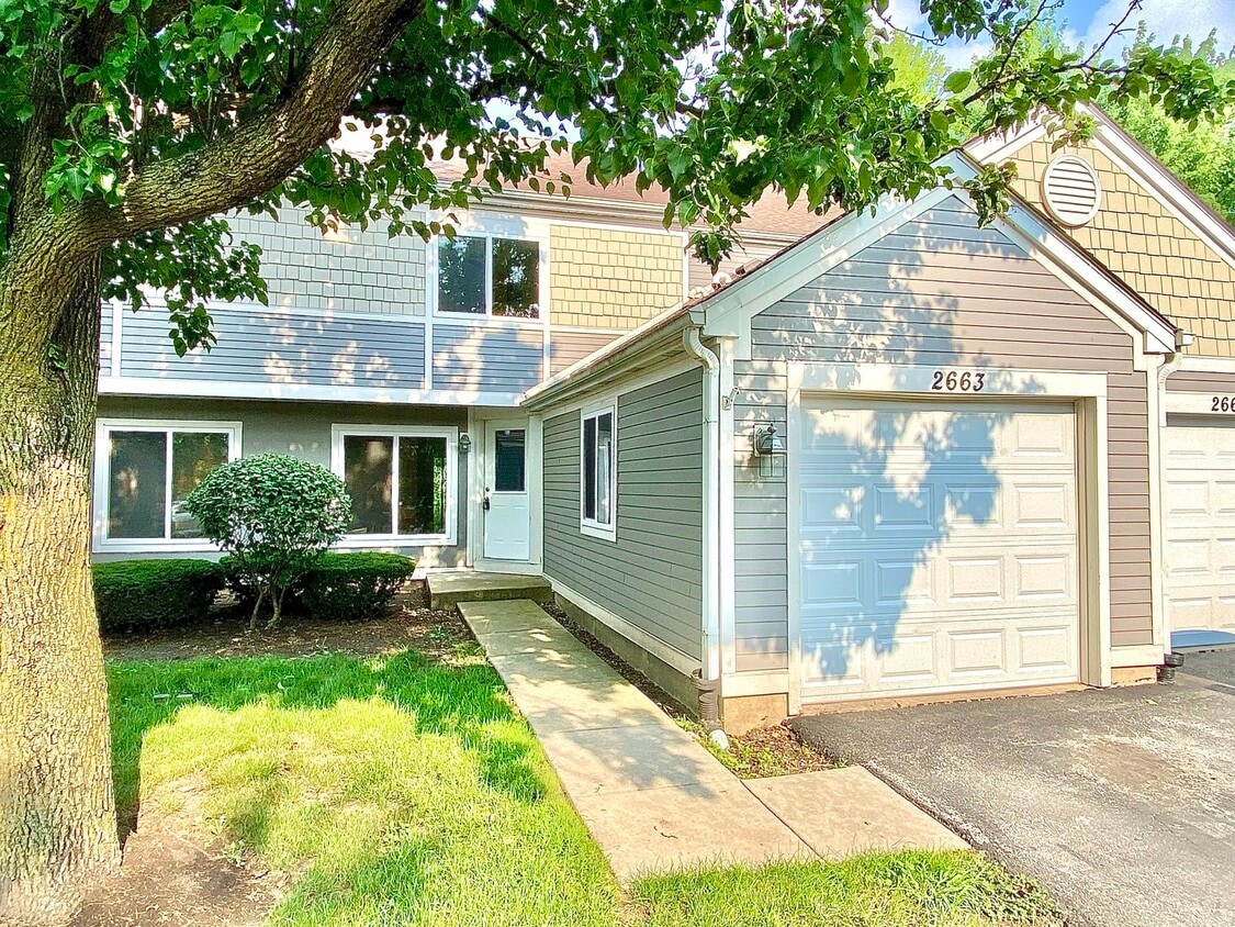 Primary Photo - 2663 Prairieview Ln S