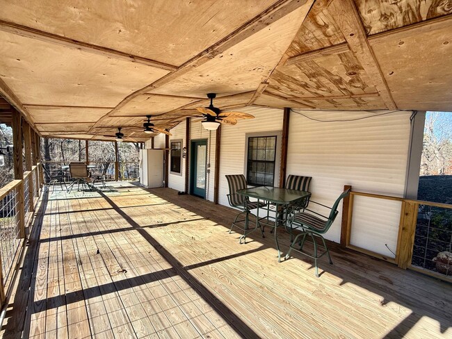 Building Photo - 17630 Bream