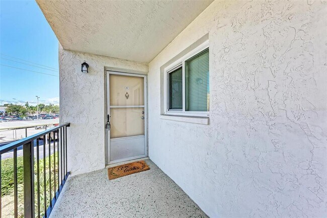 Building Photo - 708 S Tamiami Trl
