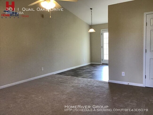 Building Photo - 3011 Quail Oak Dr