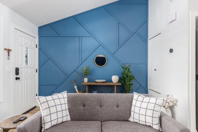 Foto del edificio - 5704 E Aire Libre Ave