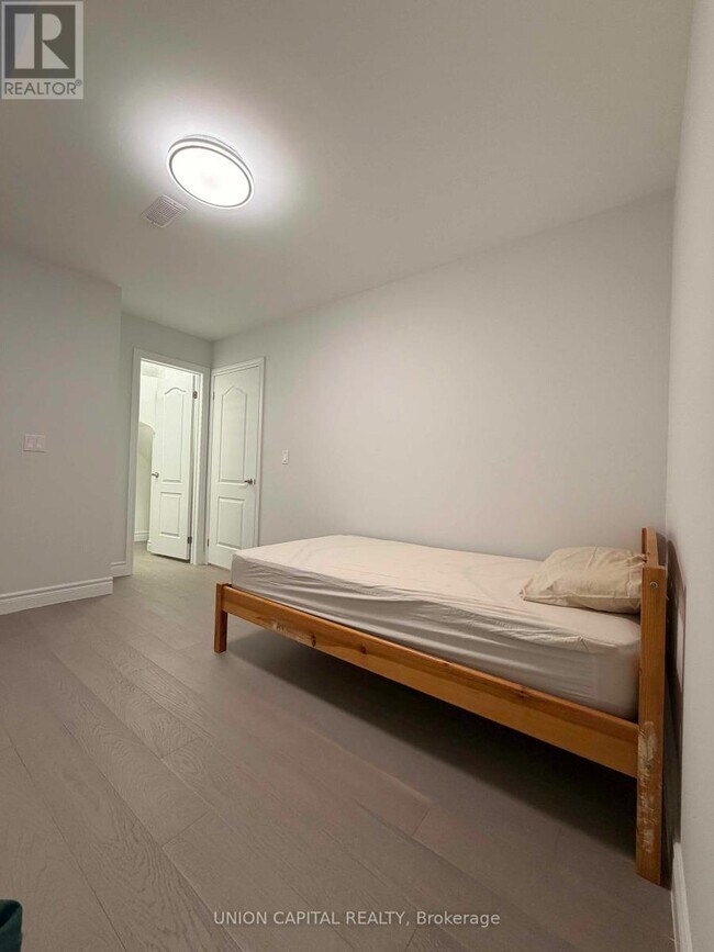 Building Photo - 1 Waterleaf Rd