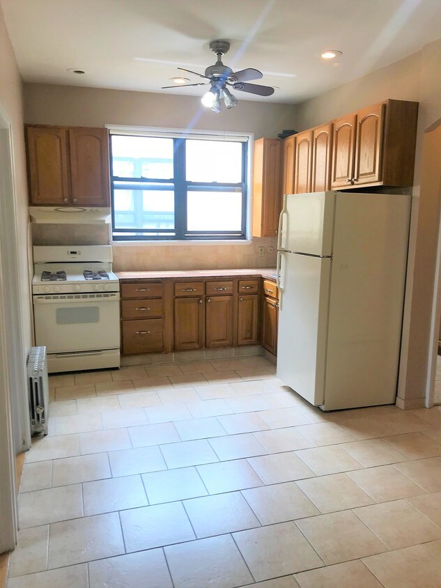 Kitchen - 25-48 35th St