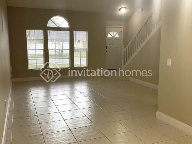 Foto del edificio - 1072 McKinnon Ave
