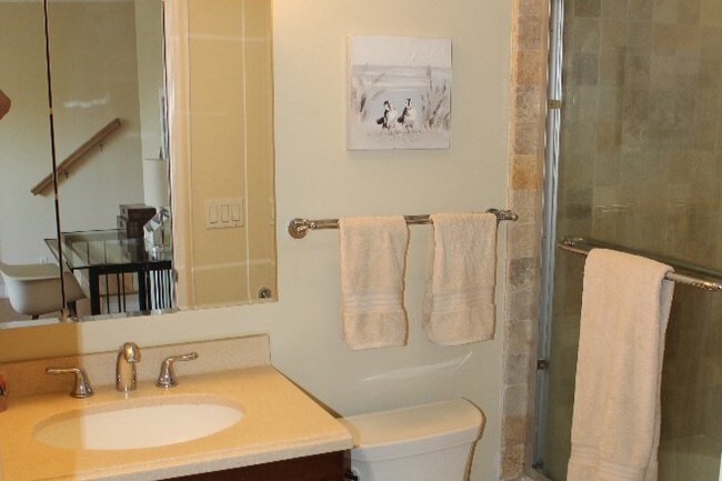 Foto del edificio - 417 Ocean Park Blvd